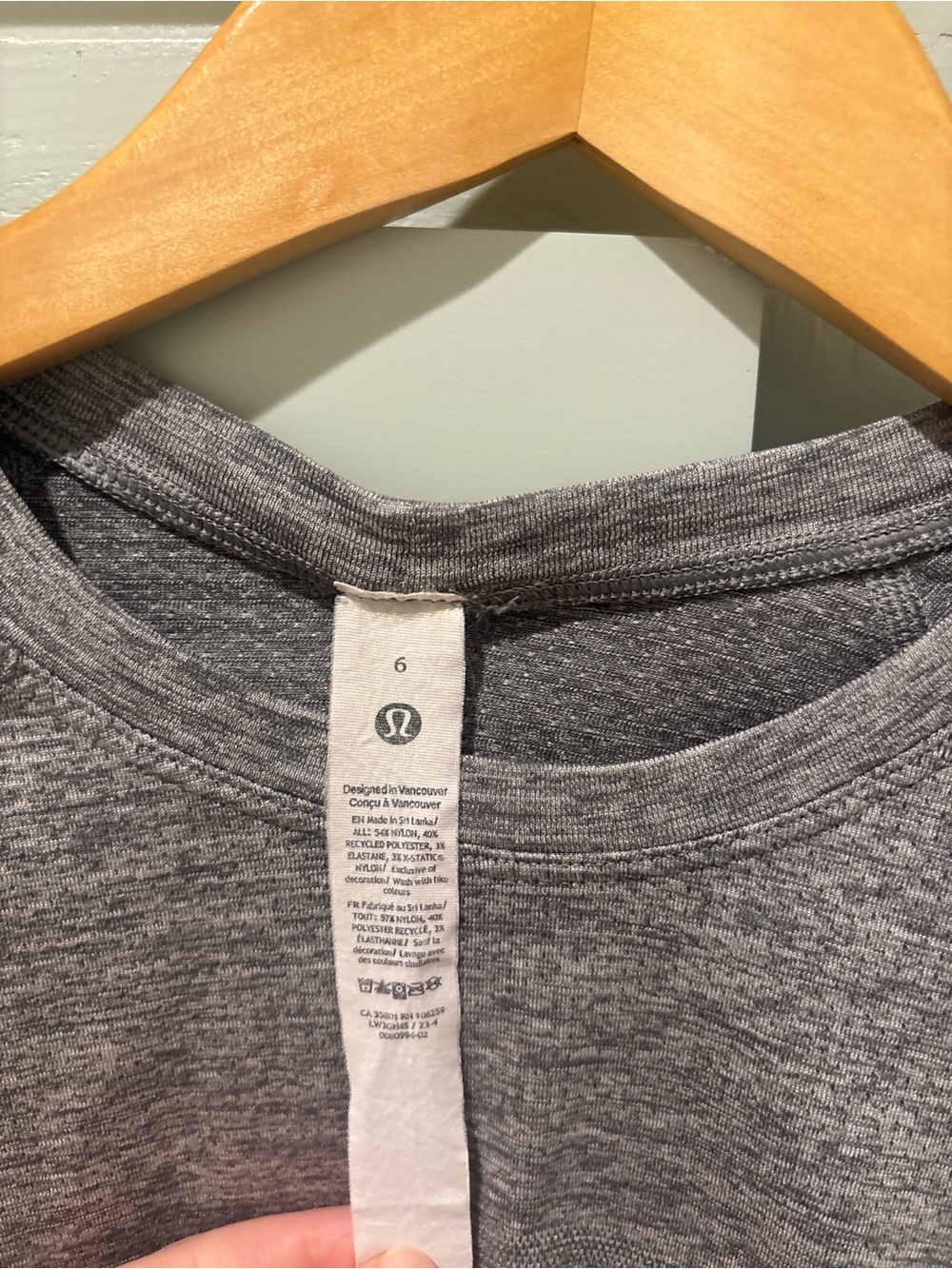 lululemon athletica Women's Heather Gray Crew Tee